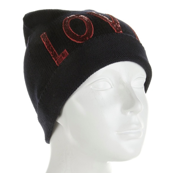 GUCCI LOVED Navy Wool Beanie - Picture 5 of 11